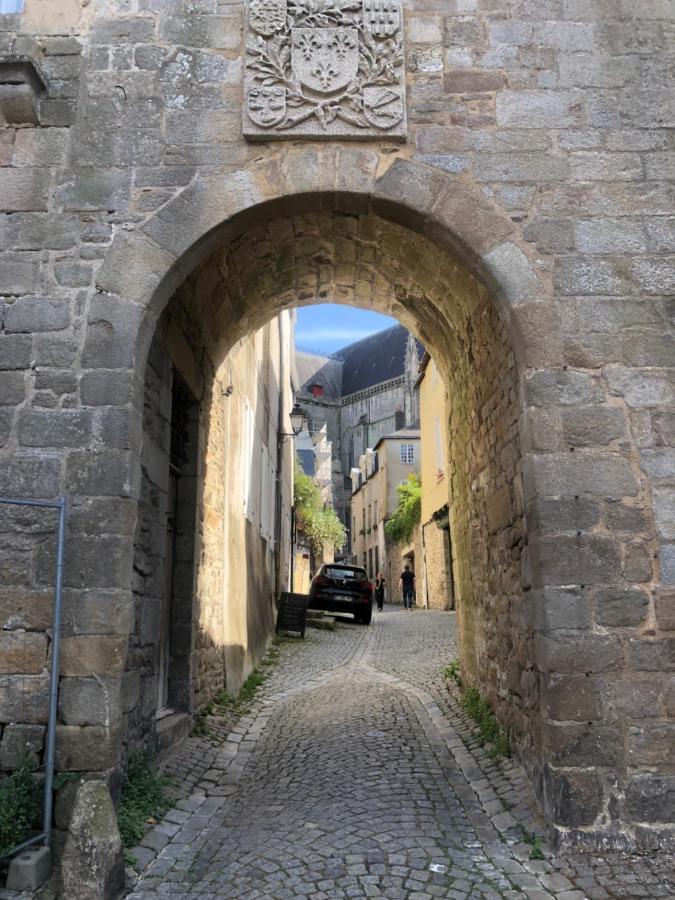 Au Coeur De Vannes - Vue Sur Les Remparts - 2 Ch Exterior foto
